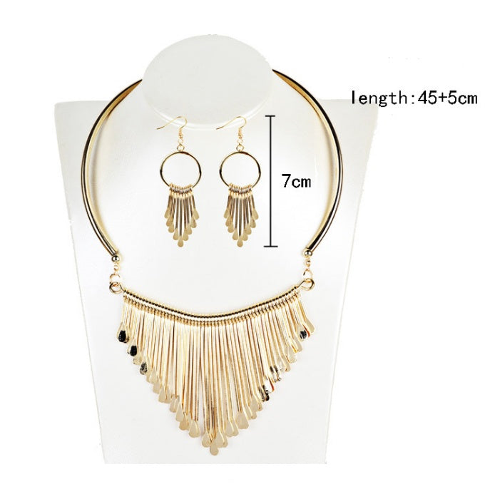 Multi-layer tassel necklace set