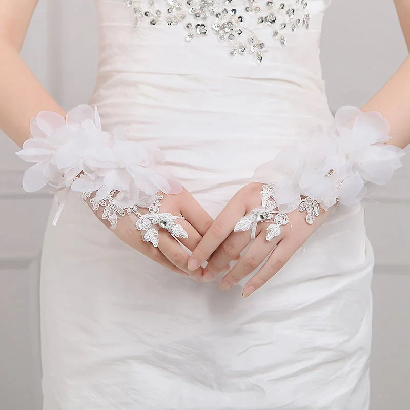 Girl Gloves Fingerless Wedding Gloves Lace Beaded Short Design Gloves For Bridal Wedding Accessories