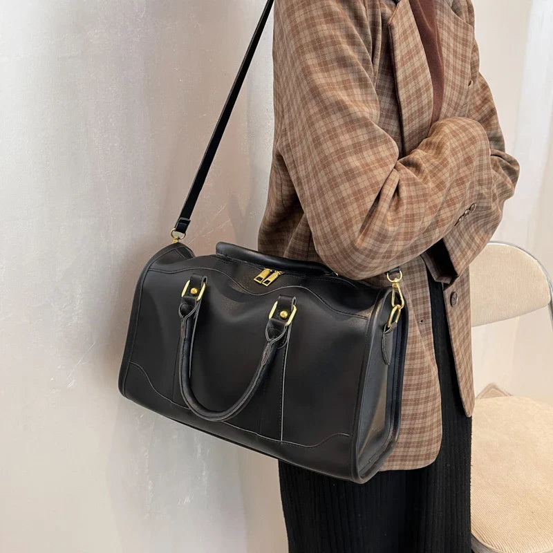 Women's Bags Large Capacity Travel Bag Sports Gym Bag Outdoor Shoulder Crossbody Bag Weekend Duffle Bag Female Handbag and Purse