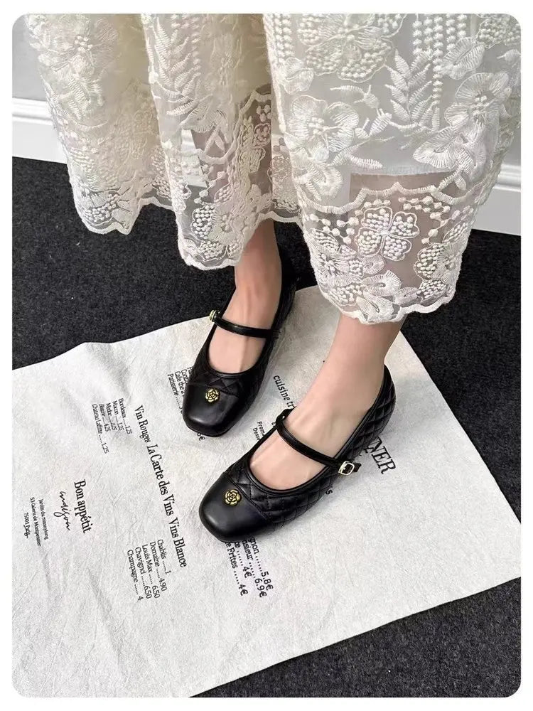 Spring and Autumn temperament commuting shallow mouth single shoe square toe Mary Zhen single shoe women