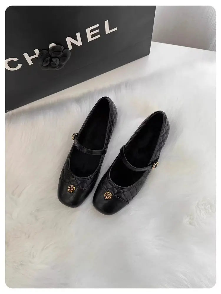 Spring and Autumn temperament commuting shallow mouth single shoe square toe Mary Zhen single shoe women