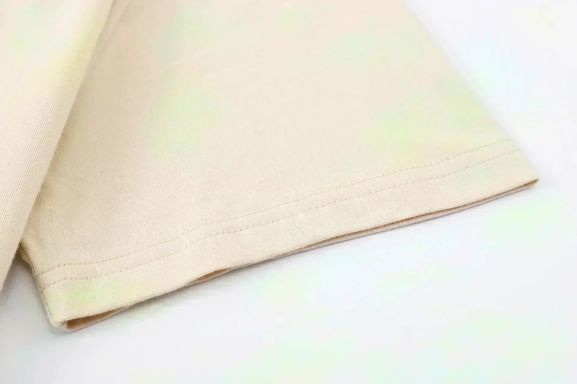 New short-sleeved cotton summer T-shirt A loose round-neck stylish and breathable top suitable for men and women practical