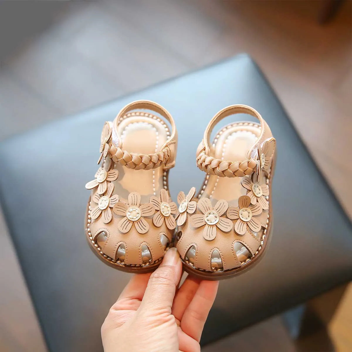Summer Fashion Flower Kids Beach Sandals Round Toe Elegant Casual Hollow Flat Shoes Girls Princess Shoe Children Sandals Toddler