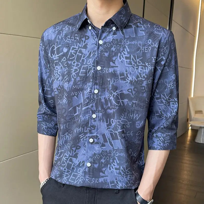 Men's Stylish 3/4 Sleeve Shirt English Letter Print Casual Turn-Down Collar Summer Fashion Breathable Loose Fit Top
