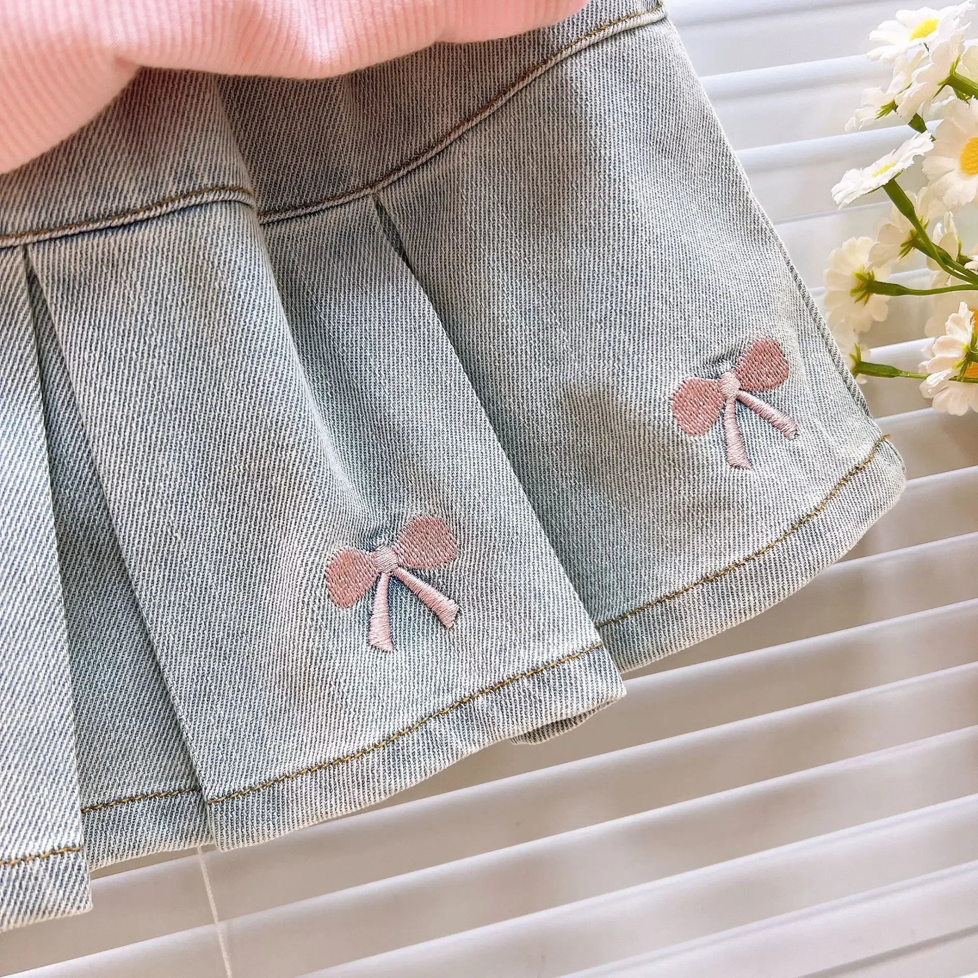 Children's Clothing Sets Cartoon Embroidered Lapel Sleeveless Top + Bow Embroidered Denim Skirt 2pcs Baby Girl Outfit Set