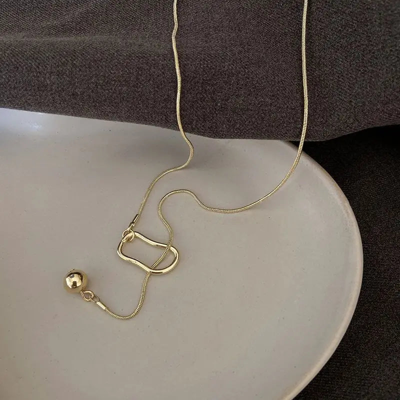 Long Chain Necklace for Woman Geometric Hollow Pendant Sweater Chains Gold Color Silver Color Trendy Necklaces Simple Jewelry