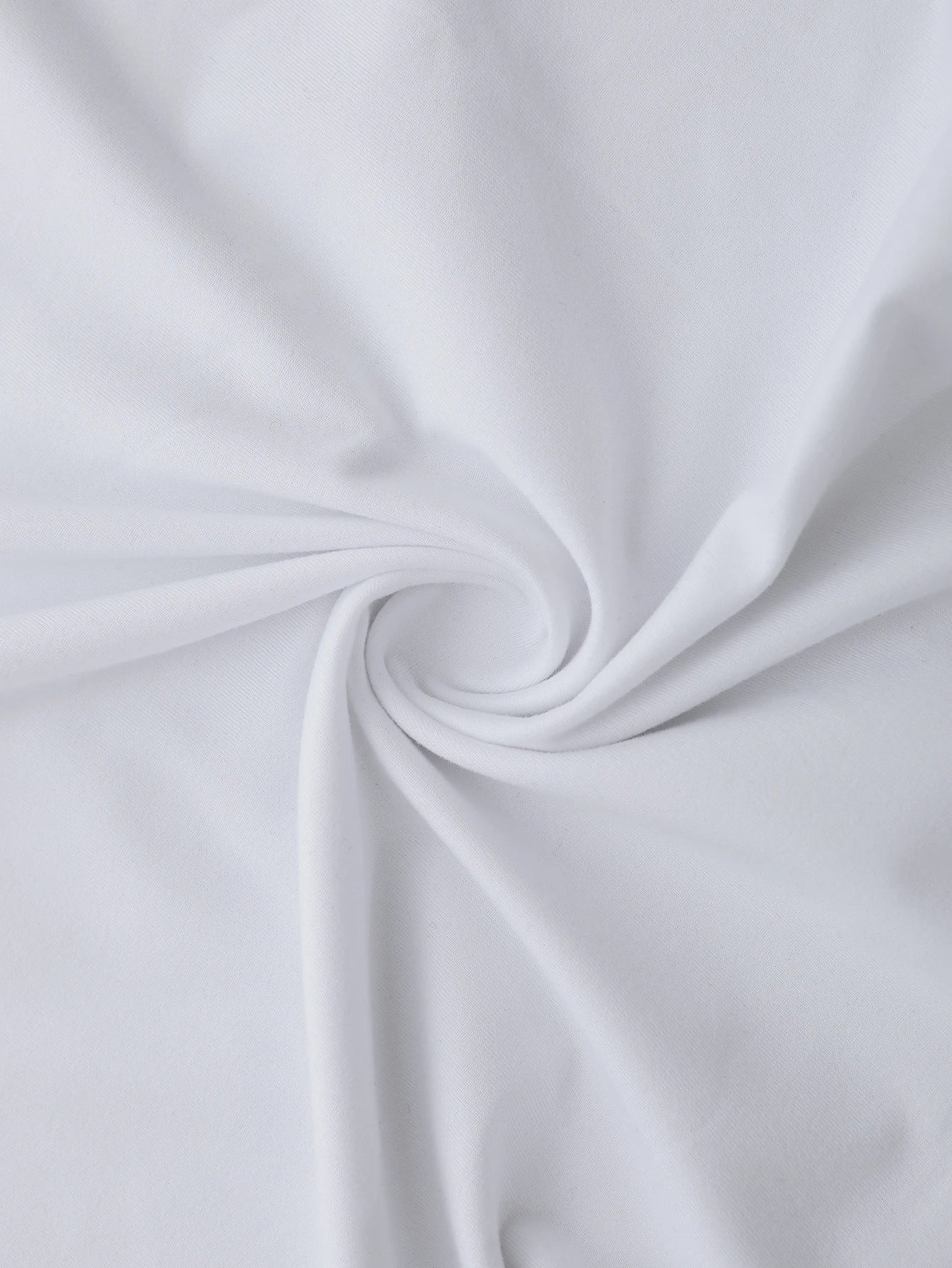 Long-sleeve T-shirt, casual streetwear, basic style, essential for spring/fall. Soft and comfortable fabric. Suitable for use