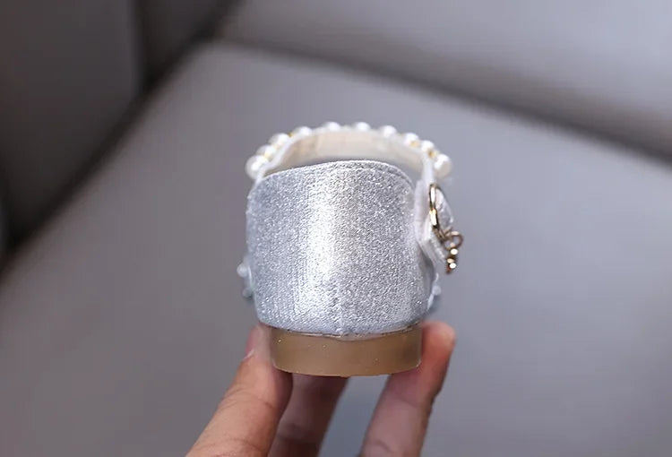 Kids Rhinestones Bow Sandals Cute Girls Party Sandals Children's Princess Shoes Fashion Soft Sole Flat Beach Sandals