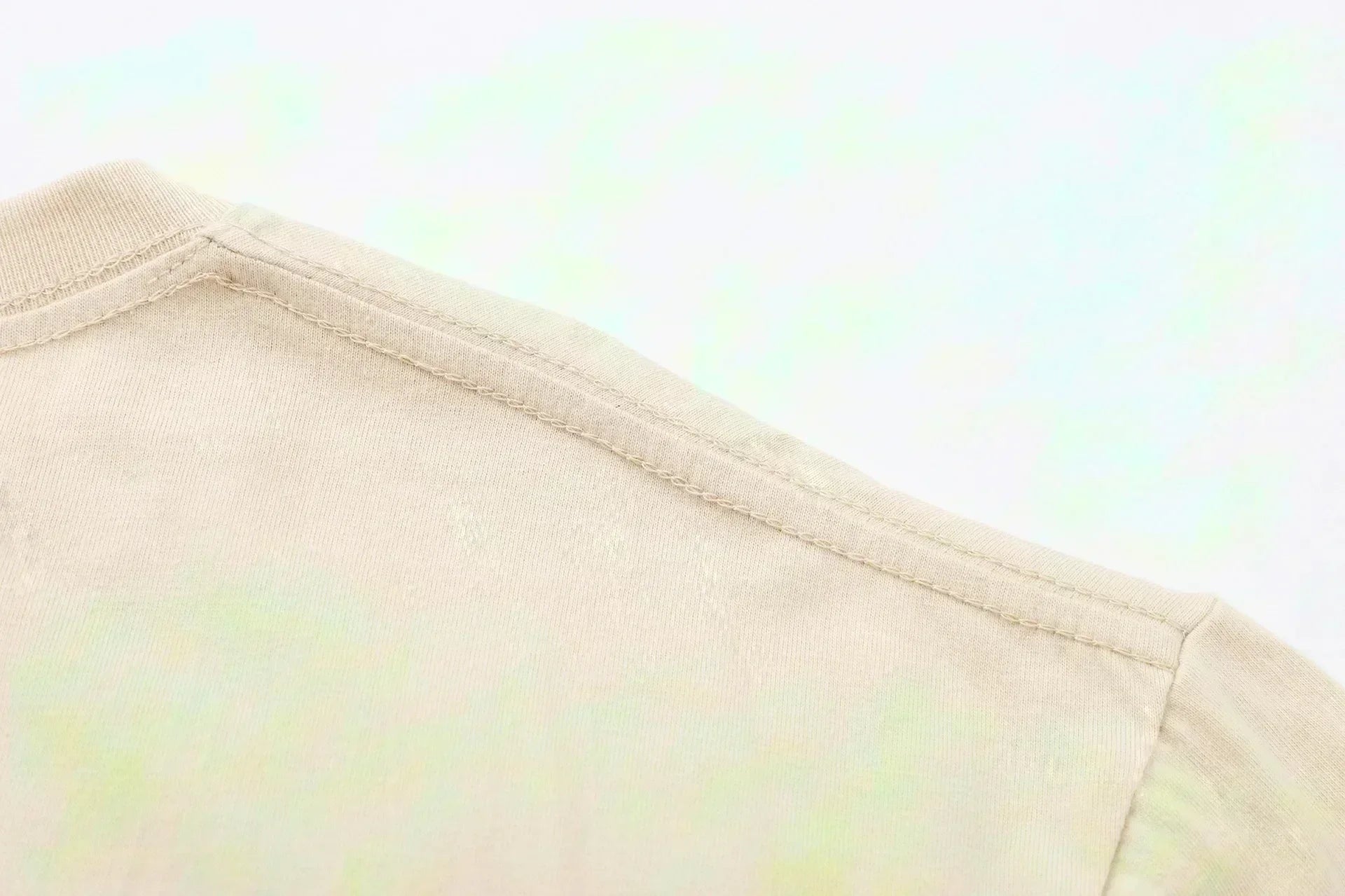 New short-sleeved cotton summer T-shirt A loose round-neck stylish and breathable top suitable for men and women practical