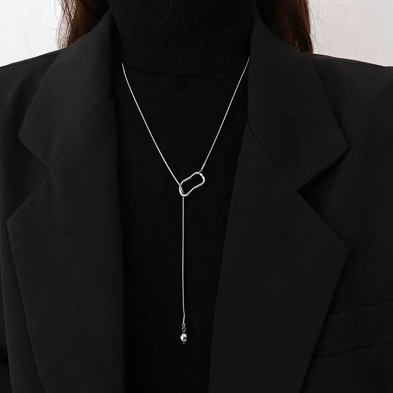 Long Chain Necklace for Woman Geometric Hollow Pendant Sweater Chains Gold Color Silver Color Trendy Necklaces Simple Jewelry