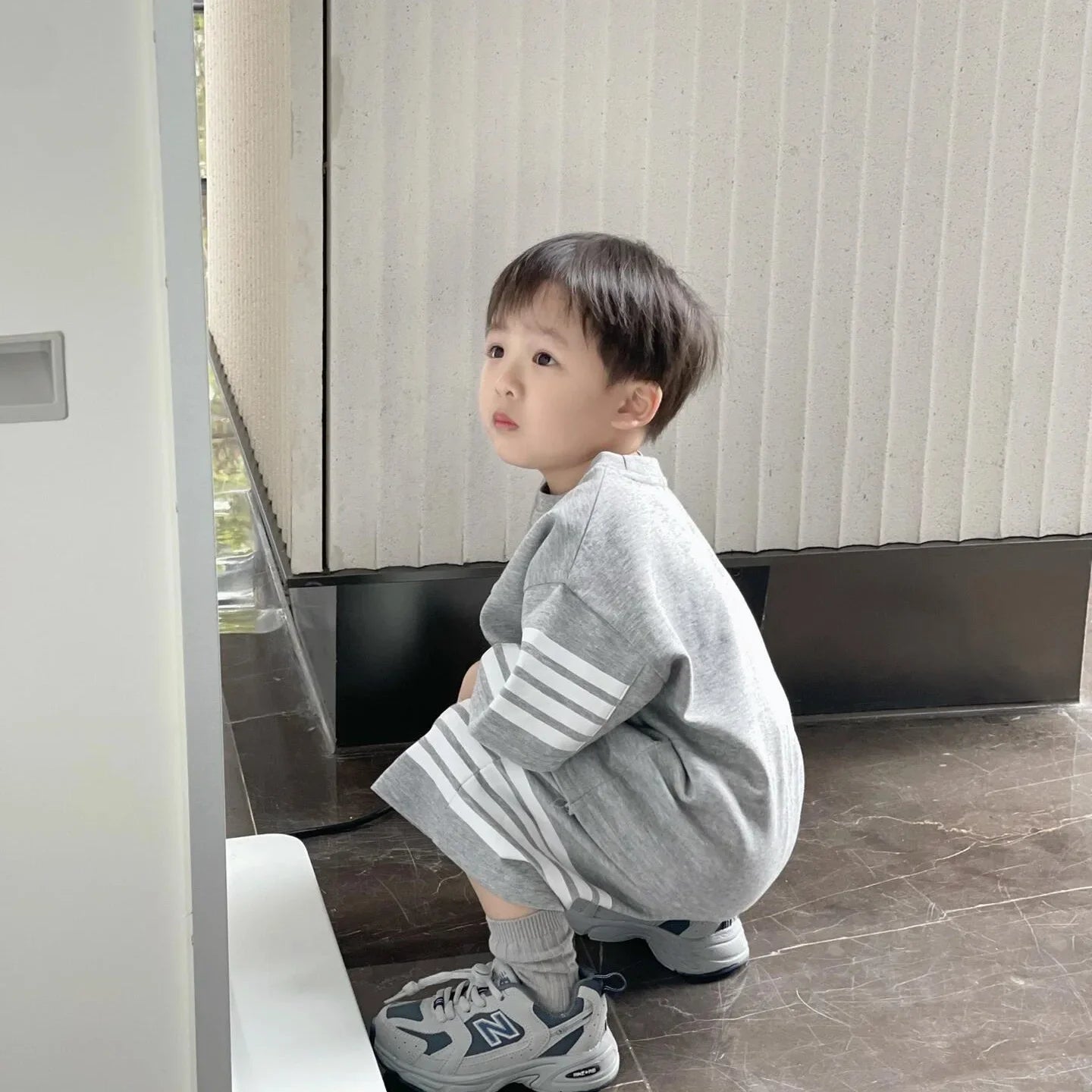 Kids Sportswear 2 Piece Set Korean Style Short Sleeve and Shorts Outfit for Boys and Girls