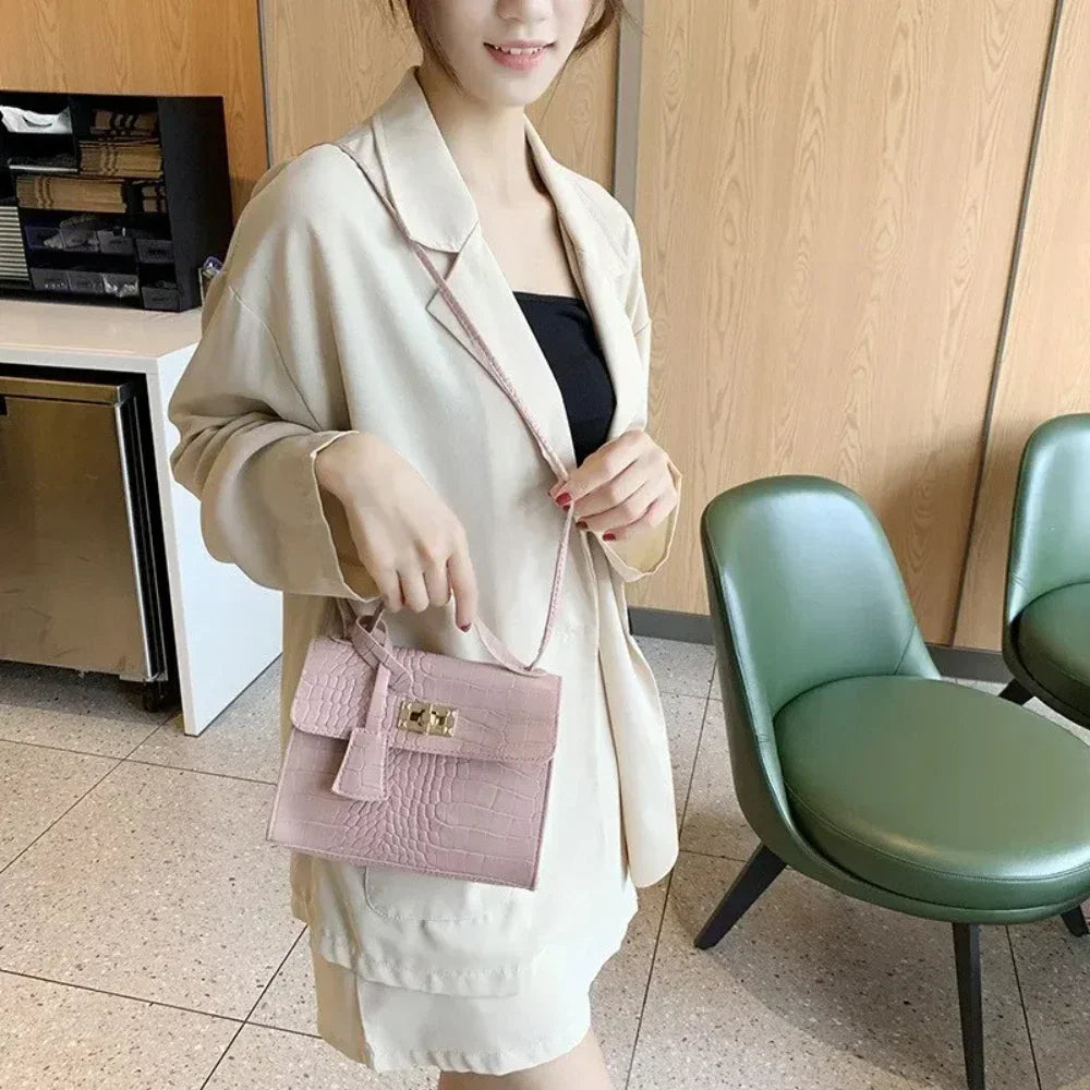 Hand Bags for Women. This Set of Women's Bags for  Is a Great Combination of Style and Functionali Bag Messenger Handbags