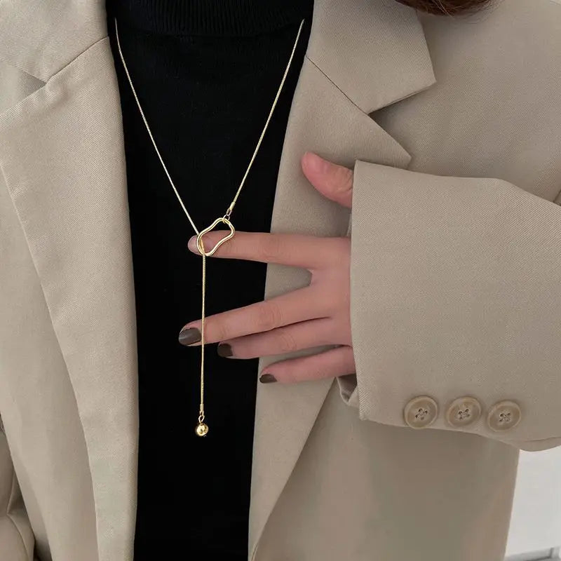 Long Chain Necklace for Woman Geometric Hollow Pendant Sweater Chains Gold Color Silver Color Trendy Necklaces Simple Jewelry
