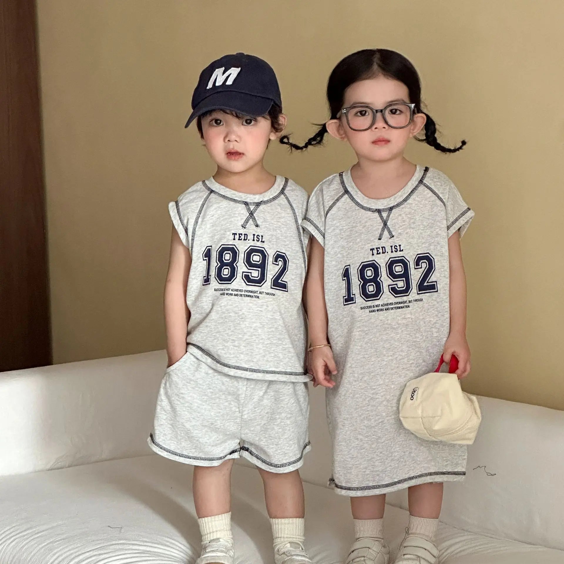 Summer New Children Short Sleeve Clothes Set Boys Letter Print T Shirts 2pcs Suit Girls Vest Dress Kids Brother Sisters Set