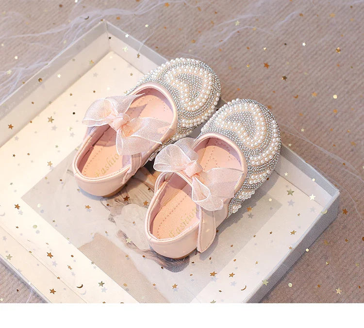 Girls Rhinestone Shoes with Big Heart Pearl Lace Bowtie Fashion Princess Sweet Kids Dress Flats for Wedding Party Chic Elegant