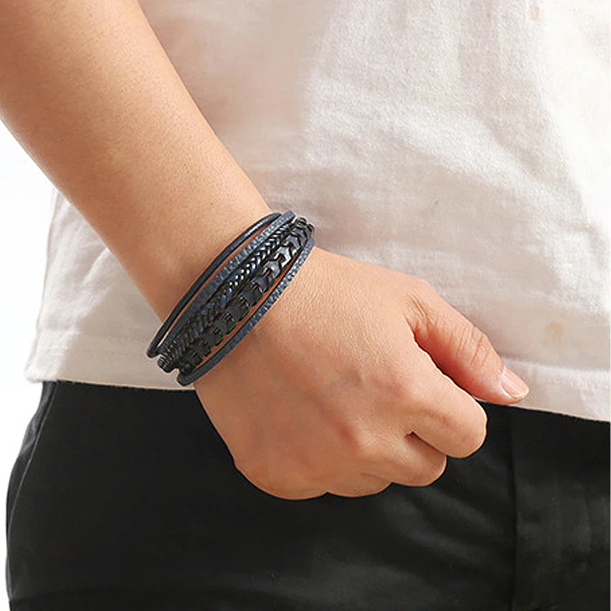 1pc Fashion Accessories MEN'S Multi-layered Vintage Leather Rope Braided Bracelet Alloy Magnetic Buckle Bracelet (Available)