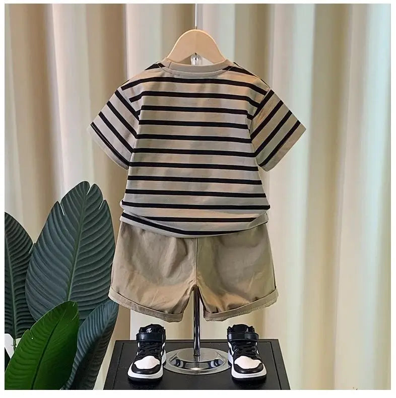 Boys' summer outfit set Summer short sleeved shorts New children's striped baby two-piece set