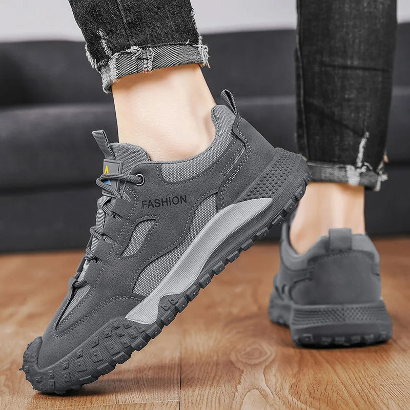 Men's casual sports shoes, soft sole with anti-slip properties, safety shoes for work in the outdoors, outdoor work and leisure   (Available)