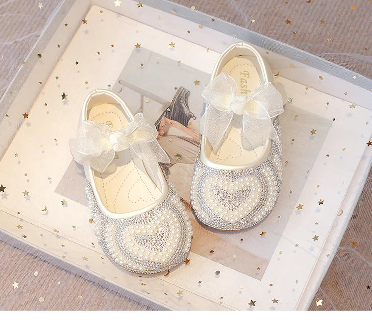 Girls Rhinestone Shoes with Big Heart Pearl Lace Bowtie Fashion Princess Sweet Kids Dress Flats for Wedding Party Chic Elegant
