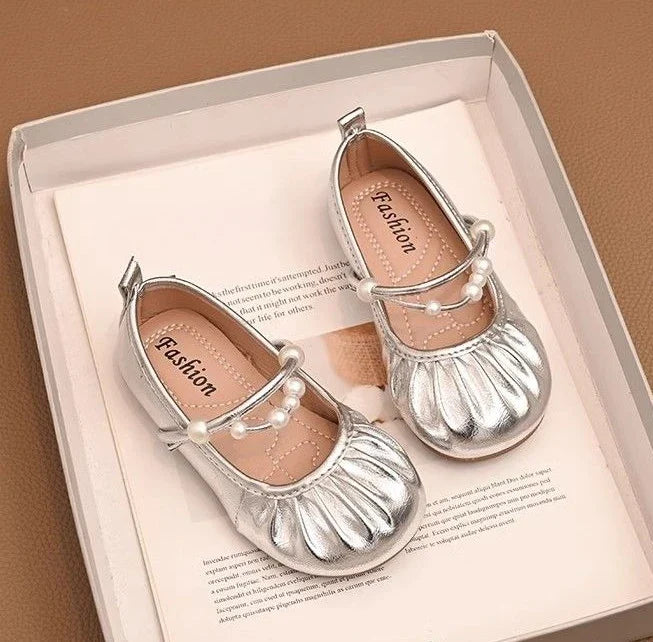 Fashion Girls Soft Sole Princess Leather Shoes Spring Autumn New Style Pearl Embellished Kids Loafers