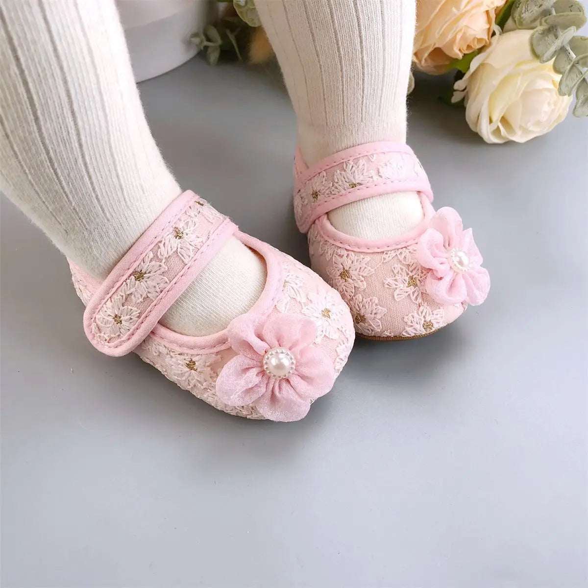 Spring and Summer Baby Soft Soled Comfortable Cloth Shoes 0-12 Months Baby Princess Shoes Anti Slip Walking Shoes
