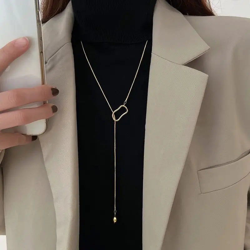 Long Chain Necklace for Woman Geometric Hollow Pendant Sweater Chains Gold Color Silver Color Trendy Necklaces Simple Jewelry