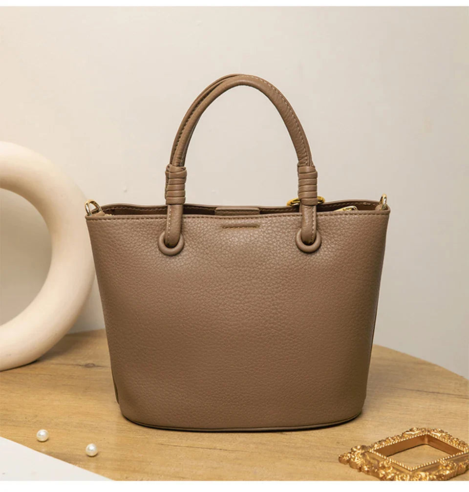 New Bucket Bag for Women, Fashionable and Versatile, Handheld, Diagonal, High End, Single Shoulder, Small and Unique Design
