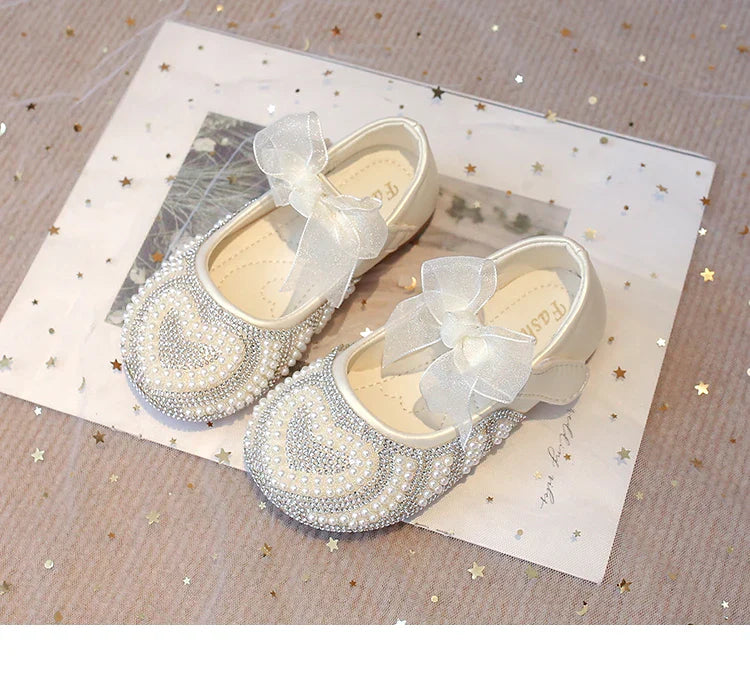 Girls Rhinestone Shoes with Big Heart Pearl Lace Bowtie Fashion Princess Sweet Kids Dress Flats for Wedding Party Chic Elegant