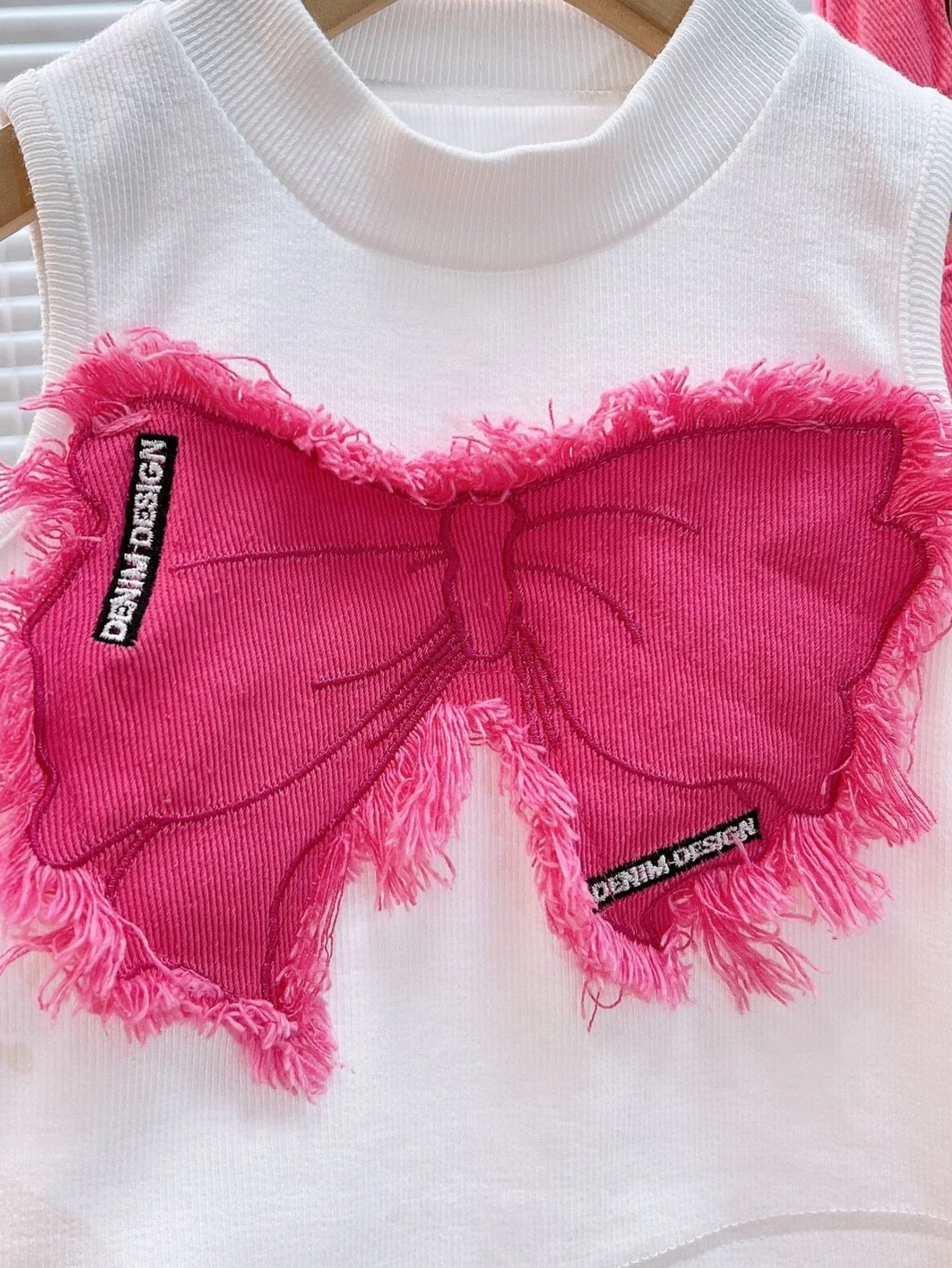 Girls Summer Outfit Set – Sleeveless Bow Top & Gradient Ripped Denim Wide Leg Pants, Fashionable Kids Casual Wear