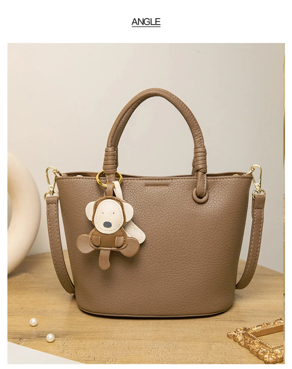 New Bucket Bag for Women, Fashionable and Versatile, Handheld, Diagonal, High End, Single Shoulder, Small and Unique Design