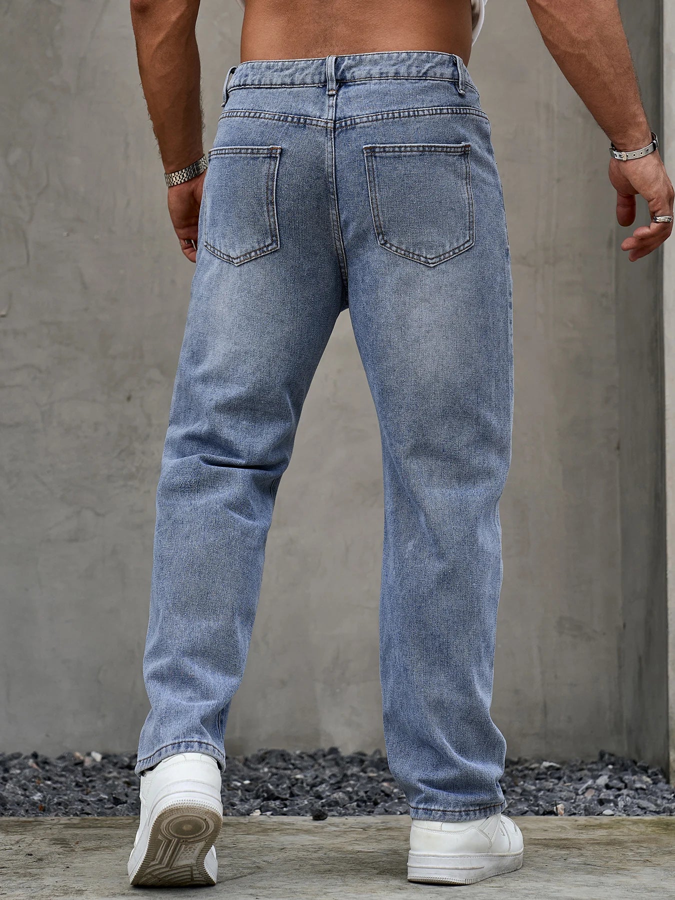Men's Loose Fit Casual Blue Jeans Basics Versatile Style Straight Leg Denim Trousers Soft and Durable Pants for All Season Wear