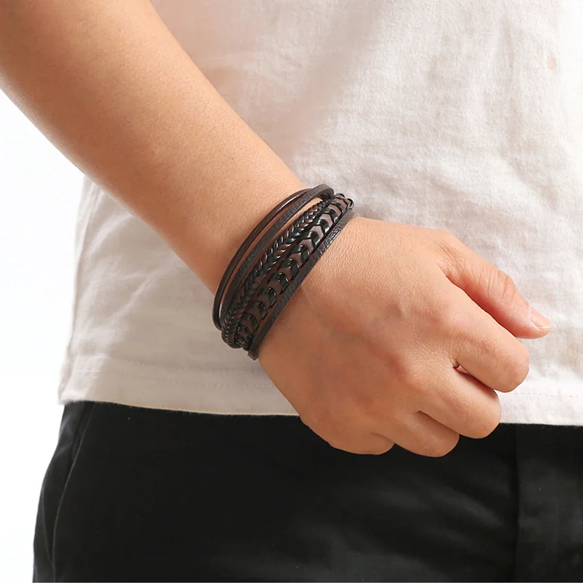 1pc Fashion Accessories MEN'S Multi-layered Vintage Leather Rope Braided Bracelet Alloy Magnetic Buckle Bracelet (Available)