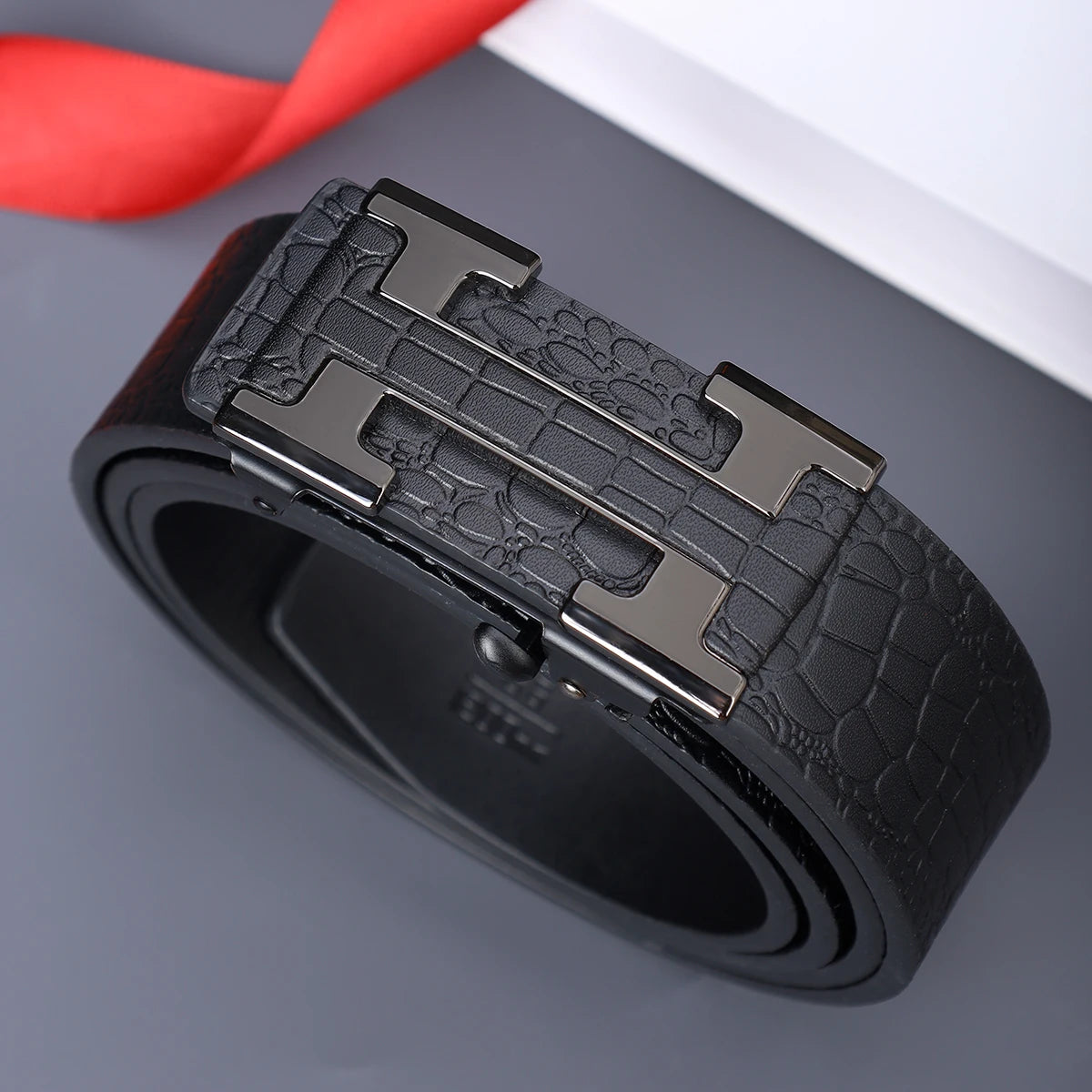 Men's Fashionable Work Business Belt with Metal Automatic Buckle Durable Everyday Use Design Perfect Gift Choice