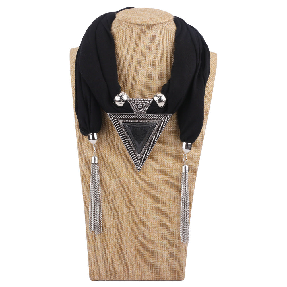 Pendant Scarf - Style 05