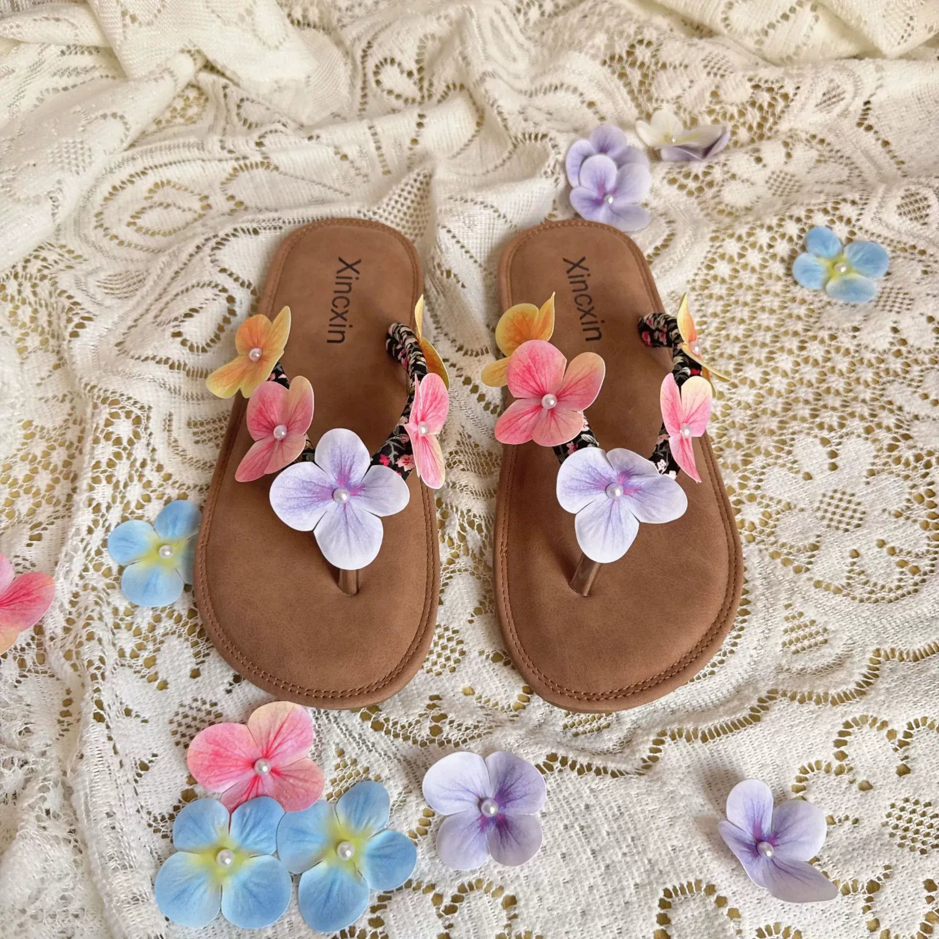 Women summer fashion outdoor wear versatile seaside flip flops