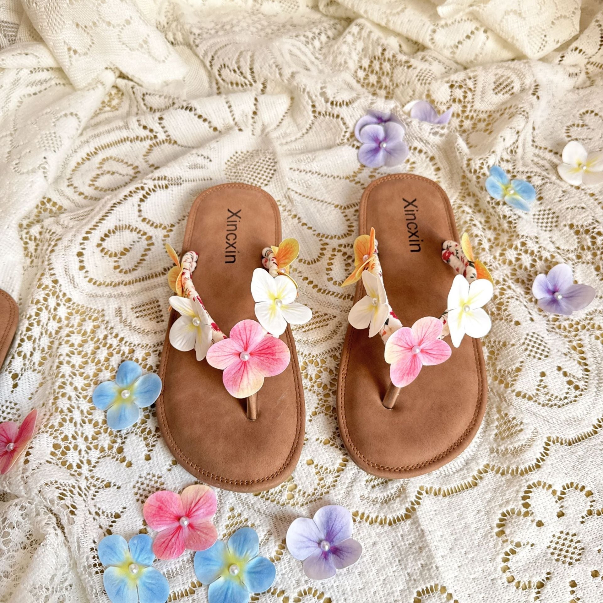 Women summer fashion outdoor wear versatile seaside flip flops