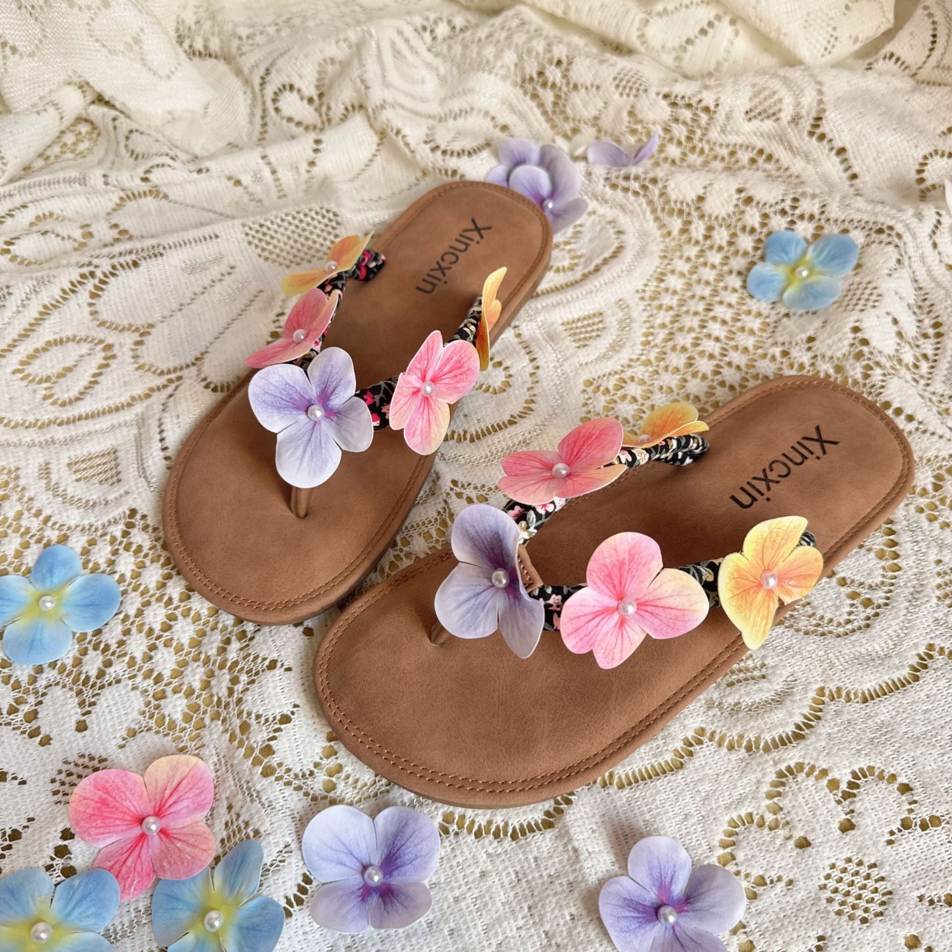 Women summer fashion outdoor wear versatile seaside flip flops